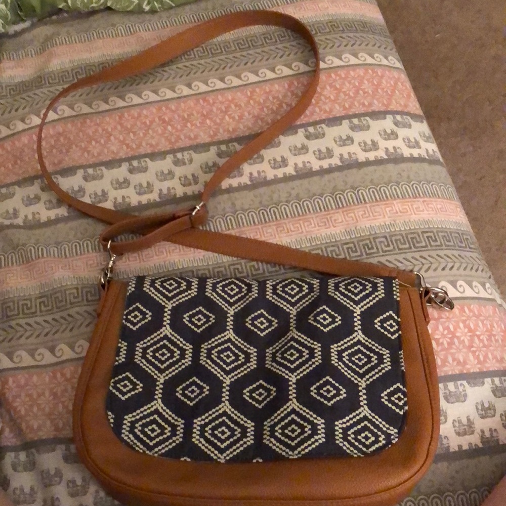 Thirty one navy and tan crossbody bag